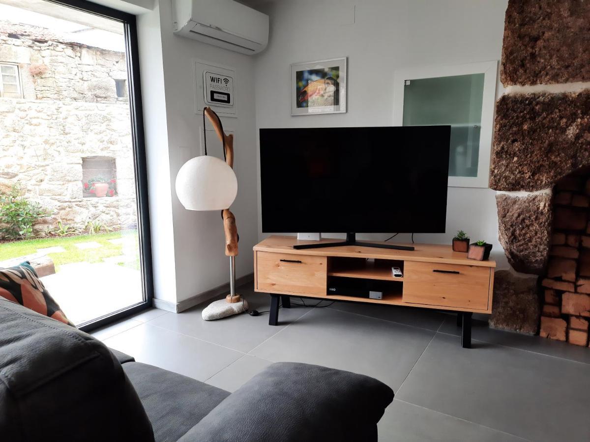 Casa Do Abade - *